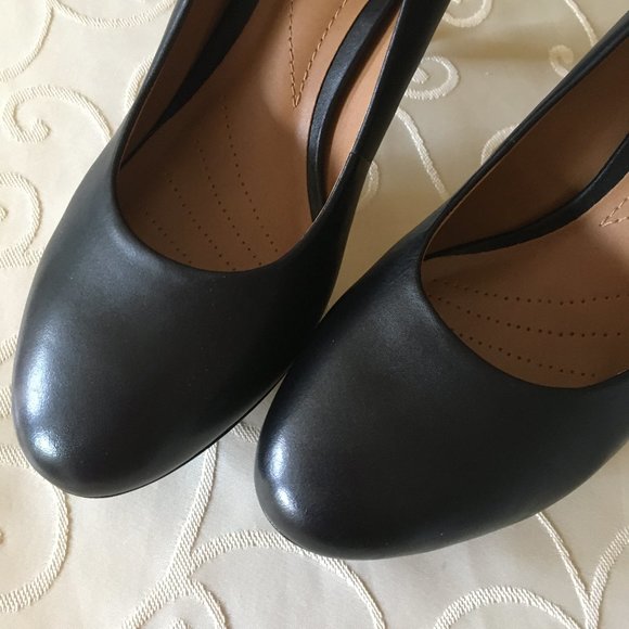 Clarks Brier Dolly - Black leather pumps NWOT 9M - Picture 3 of 8